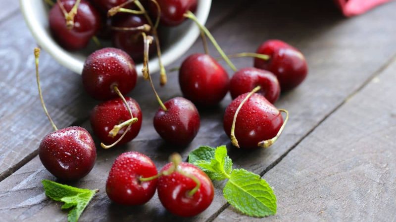 Cherries fruit has ten health benefits