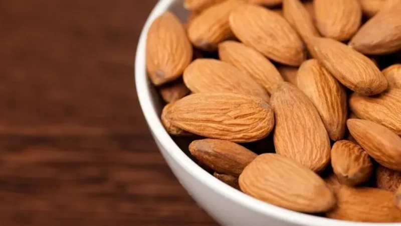 Here are some of the most amazing benefits of almonds